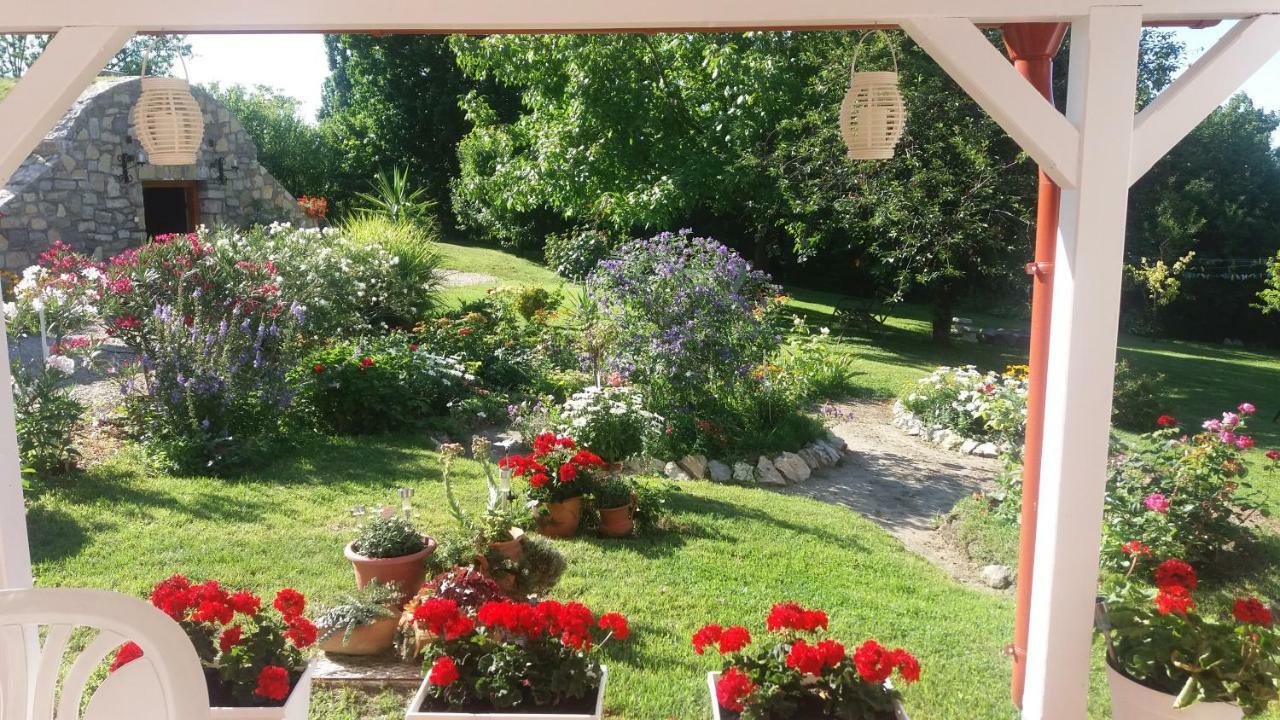 Magdi Apartman Balatonfüred Exteriör bild